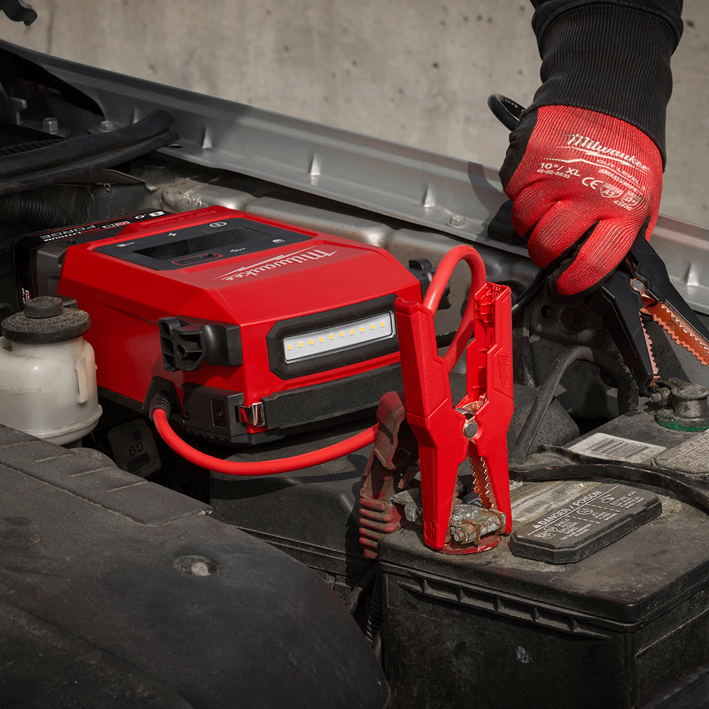Milwaukee M18™ HOTSHOT Jump Starter 2,000A M18JS2000-0