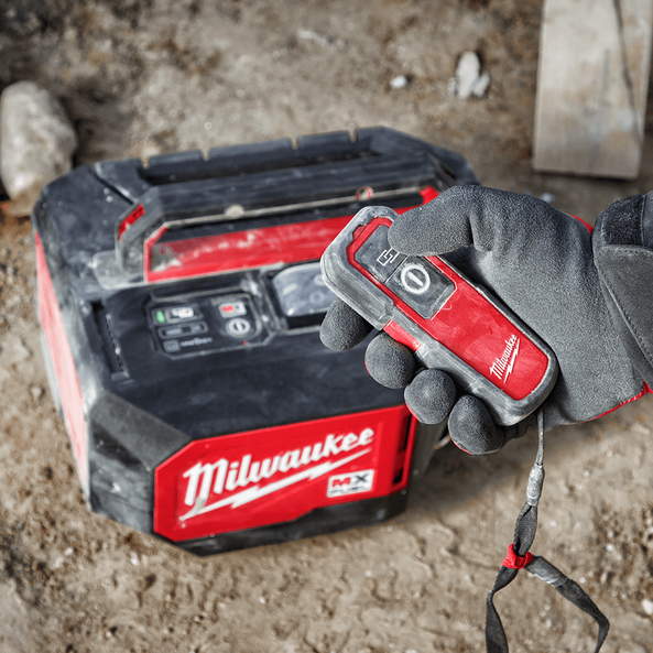 MX FUEL™ Briefcase Concrete Vibrator- MXFCVBC-0 by Milwaukee