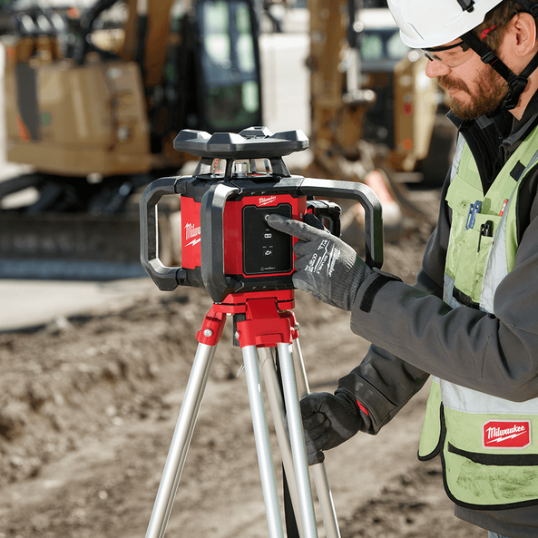 Rotary Laser Tripod TRP160 by Milwaukee