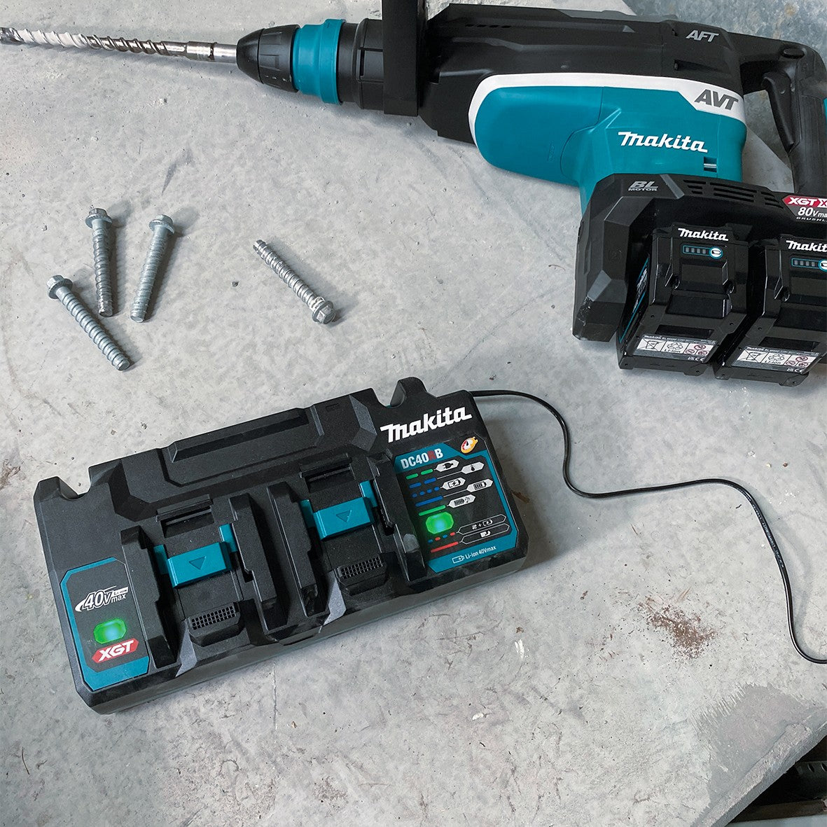 40V Max Dual Port Rapid Charger DC40RB by Makita