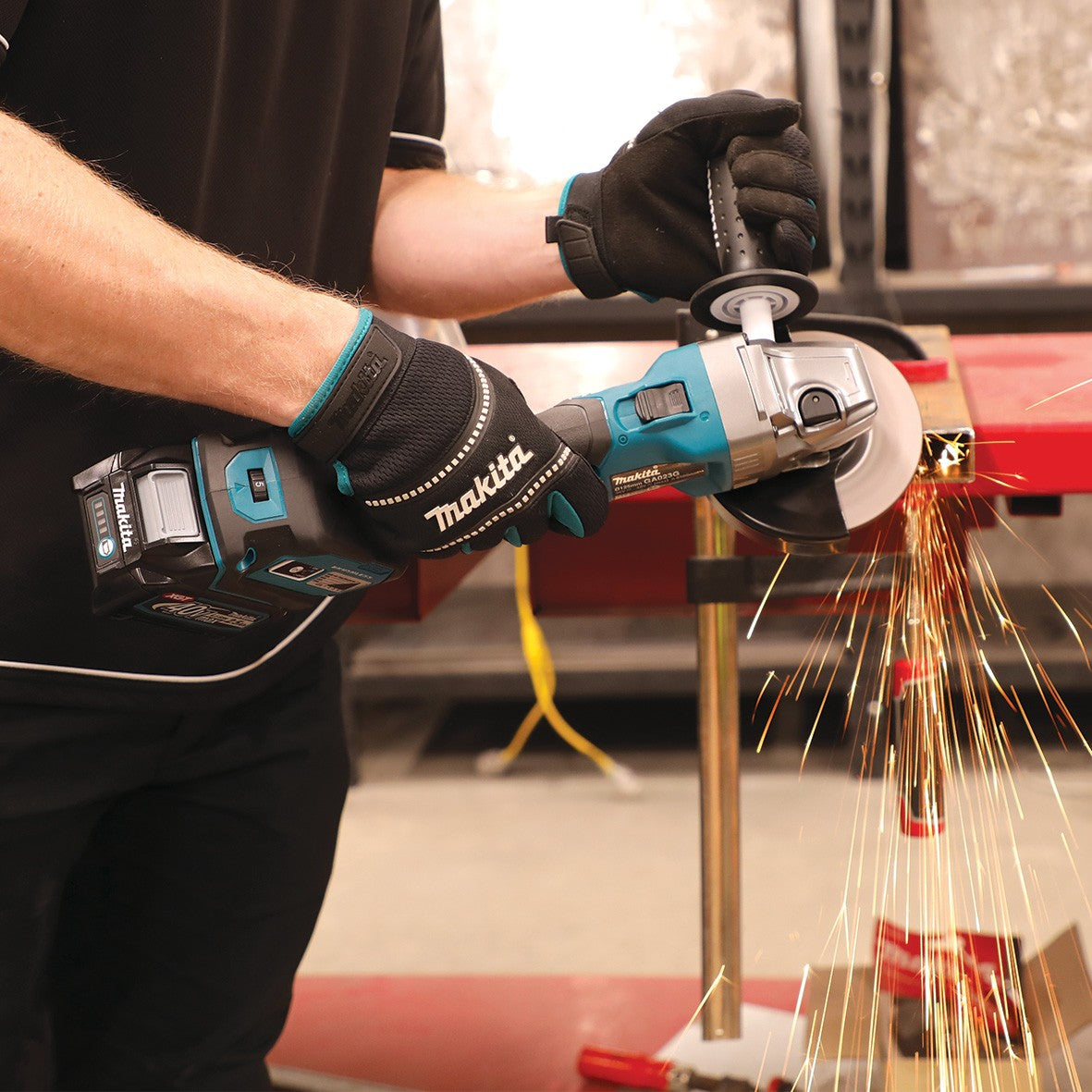 Makita 40V Max Brushless 125mm (5") Variable Speed Slide Switch Angle Grinder GA023GZ