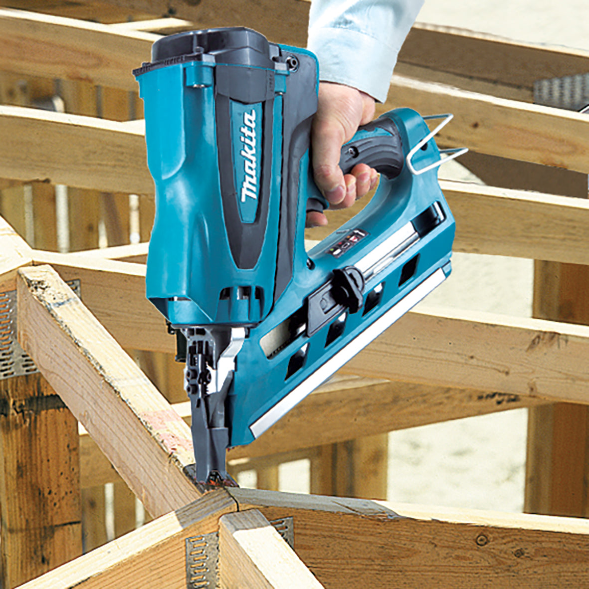 Makita Gas Framing Nailer GN900SE