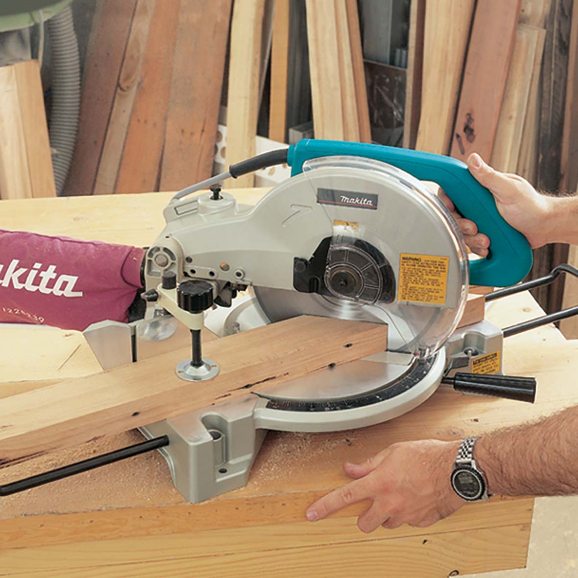 Makita Saw 255mm (10") Compound LS1040