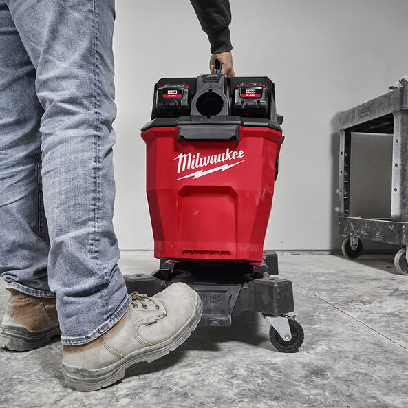 M18 FUEL 34L Wet/Dry Vacuum (Tool Only) M18FVC34LO by Milwaukee