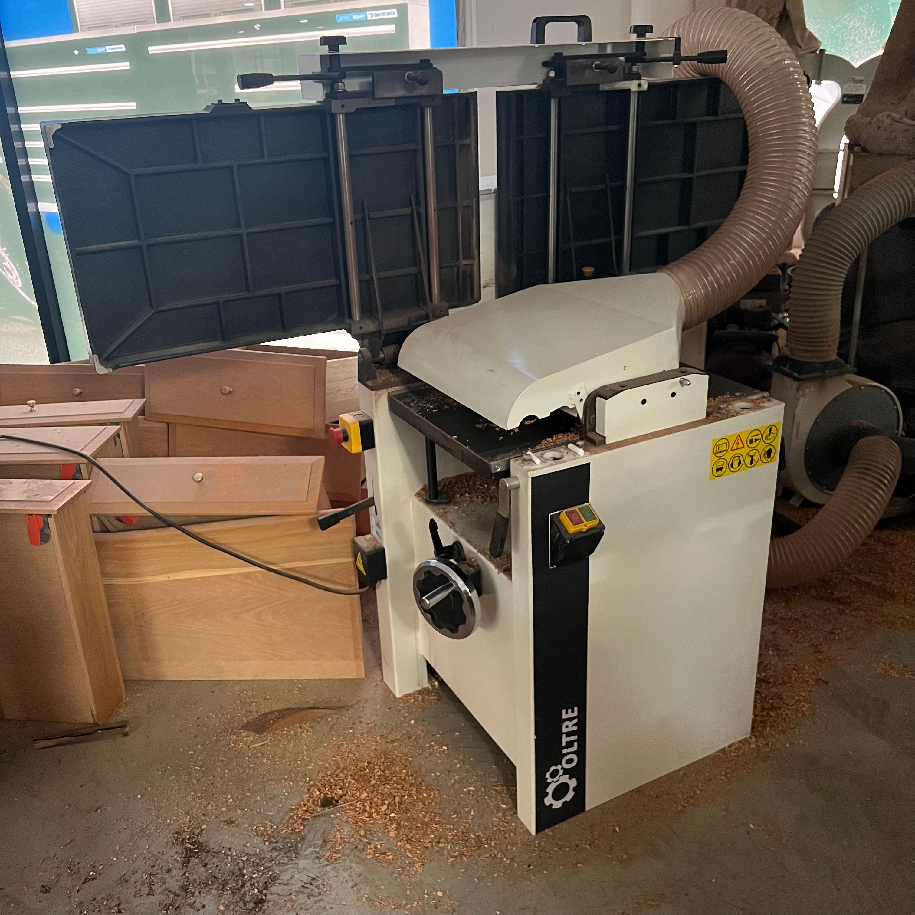 *Ex Display / Demo Stock* 410mm (16") Combination Planer & Thicknesser with Spiral Head Cutter Block 415V OT-PT-1601A by Oltre